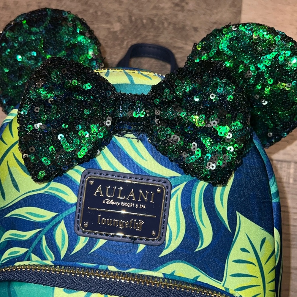Disney Aulani Resort Loungefly Backpack - NWT - Picture 2 of 8